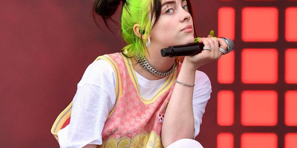 Billie Eilish to headline the Glastonbury music festival 