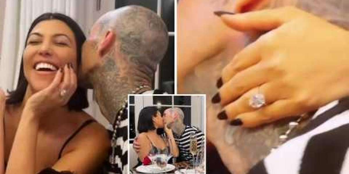 Take A Look At Kourtney Kardashian's Giant Diamond Engagement Ring From Travis Barker