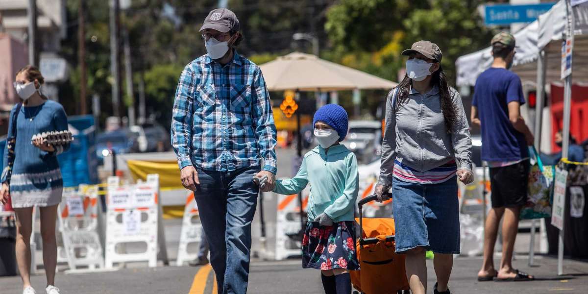 Los Angeles County To Keep Mask Mandate In Place